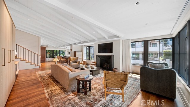 Building Photo - 27 Emerald Bay