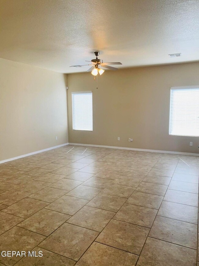 Building Photo - 3837 Loma Cristobal