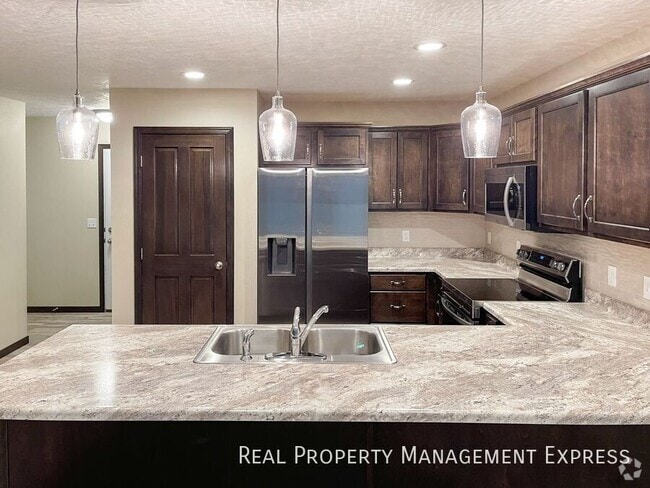 Building Photo - 9619 W Broek Dr