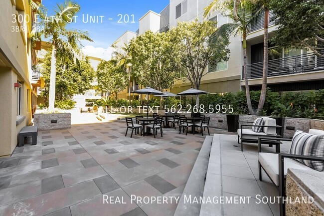 Building Photo - Spacious Condo in Downtown Long Beach!