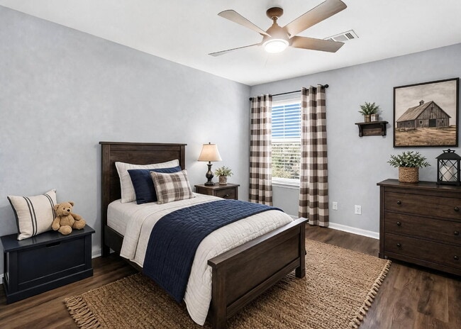 Building Photo - Updated two story. Gated subdivision. Gorgeous patio and yard!