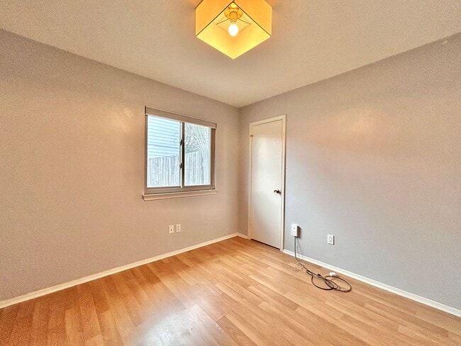 Building Photo - 11908 Snow Finch Rd