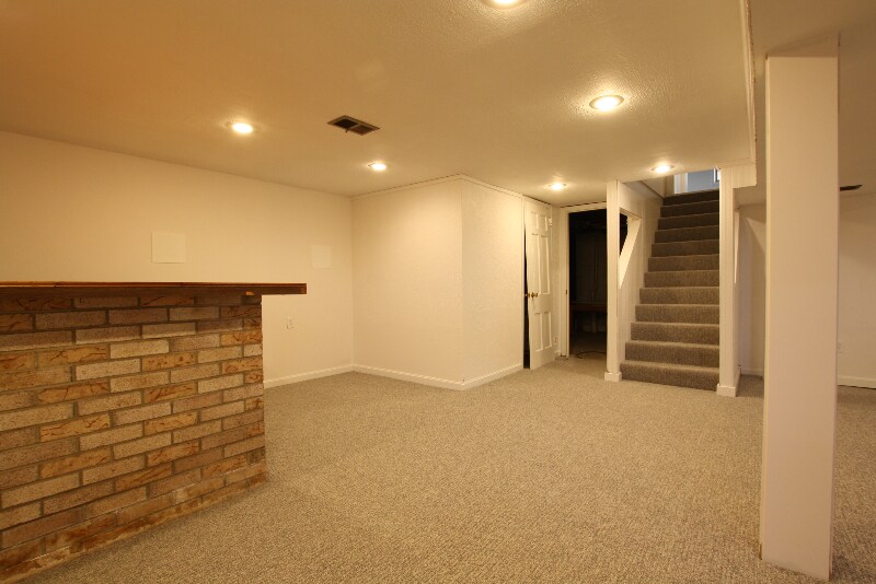 Building Photo - 559 Tannehill St