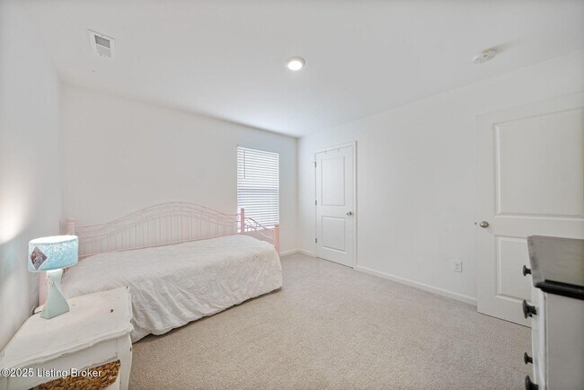 Building Photo - 1508 Robin Rd