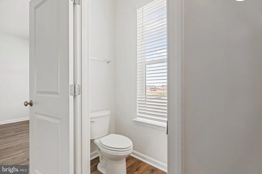 Building Photo - 262 Ensemble Way