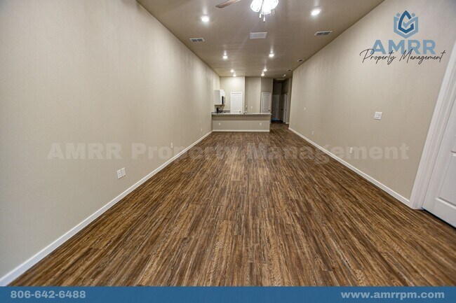 Building Photo - 2117 Kokomo Ave