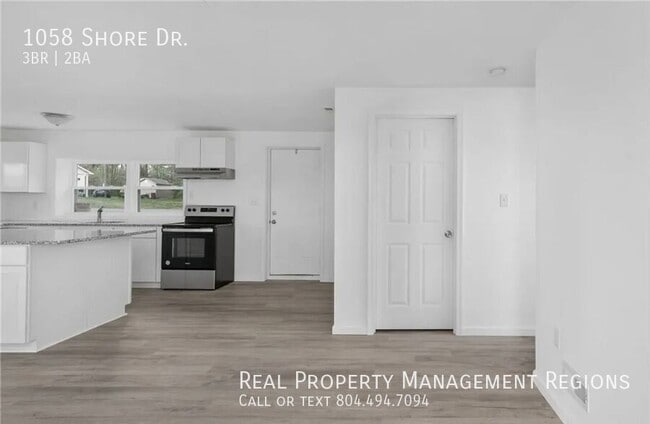 Building Photo - 1058 Shore Dr