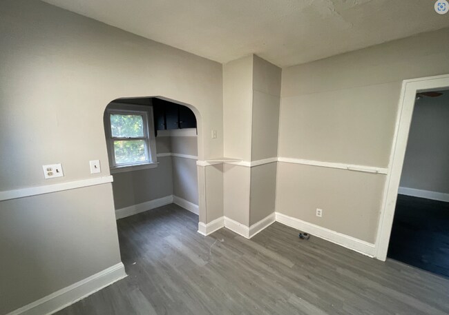 Building Photo - SECTION 8 and EDEN Accepted!! Spacious Newly Renovated 3 Br Home!