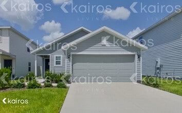 Building Photo - 8700 SW 43rd Ter