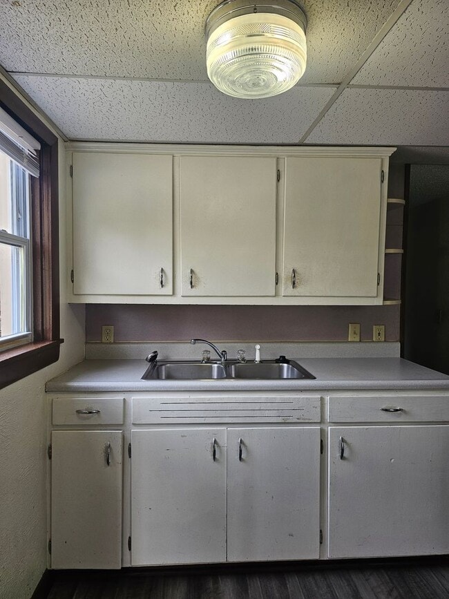 Building Photo - 108 Ordway Ave