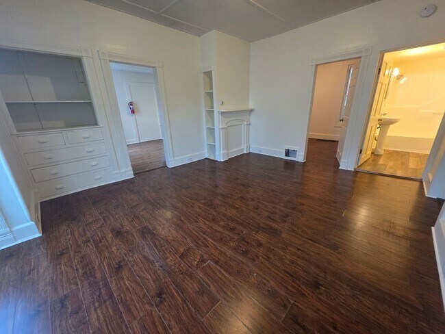 Building Photo - 54 Sprague Ave