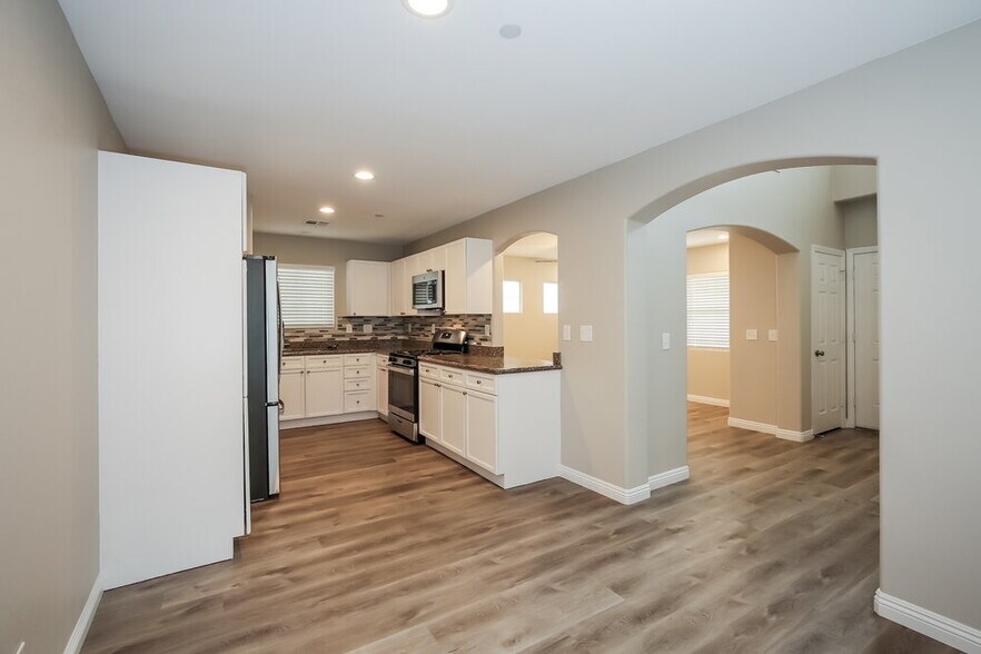 Building Photo - 7706 Unicorn Tapestry Ct