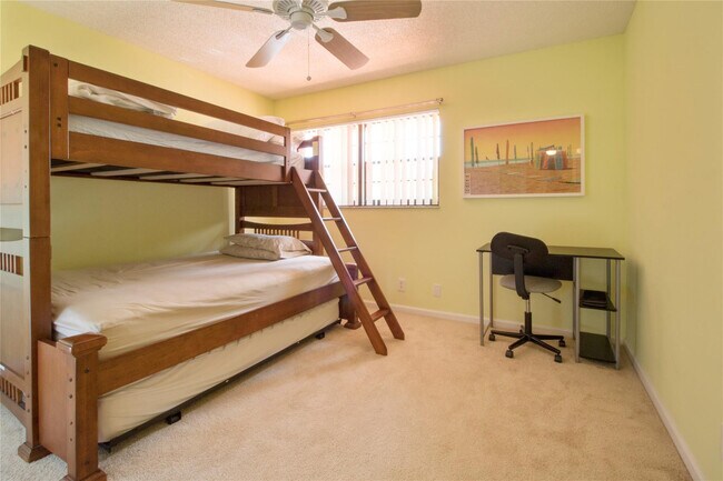 Building Photo - 17364 Boca Club Blvd