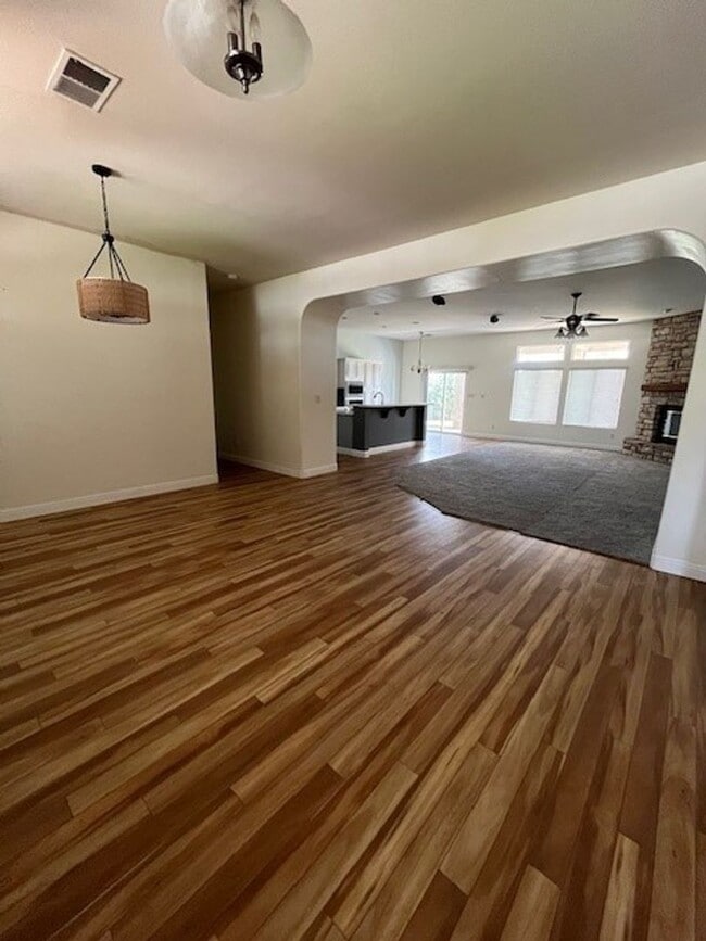 Building Photo - 15321 Lake Berryessa Ct