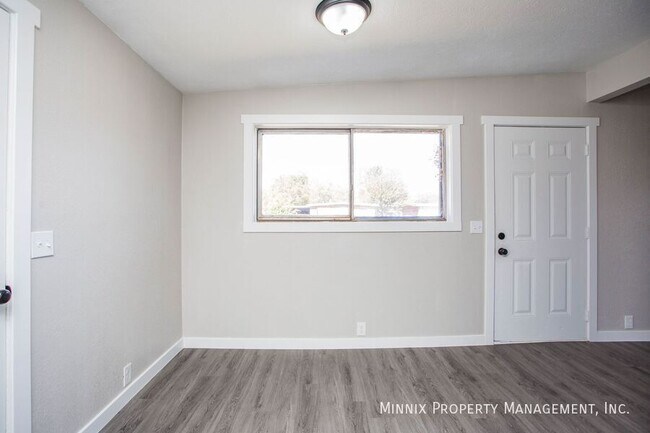 Building Photo - 2725 63rd St