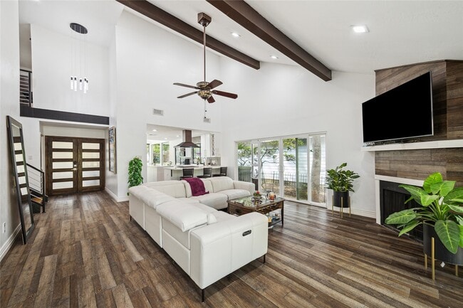 Building Photo - 64 N Timber Top Dr