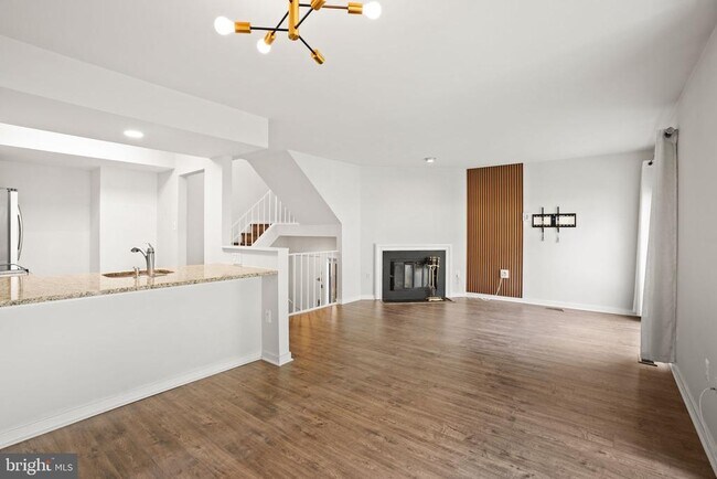 Building Photo - 18616 Pier Point Pl