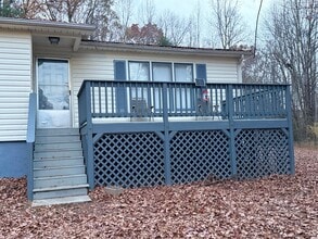 Building Photo - 556 Milliken Rd