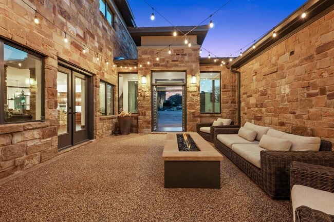 Building Photo - 13017 Luna Montana Way S