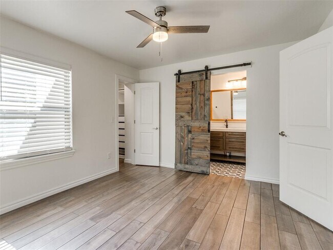 Building Photo - 4101 N Hammond Ave