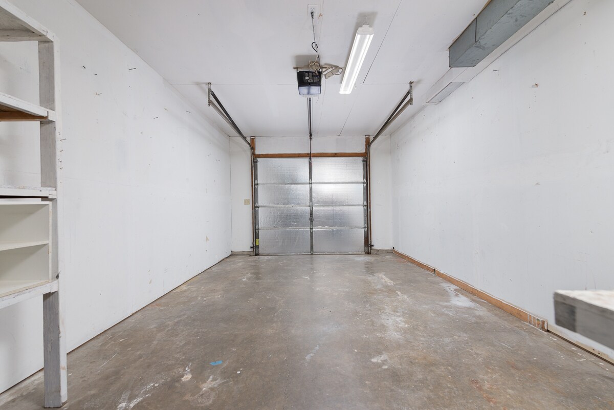 Building Photo - 8303 N Everton