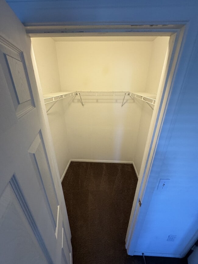 Building Photo - 2 Bed, 2 Bath Condo