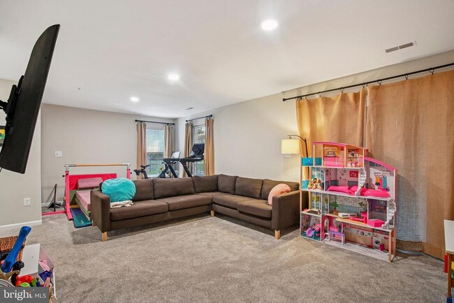Building Photo - 3210 Escapade Cir