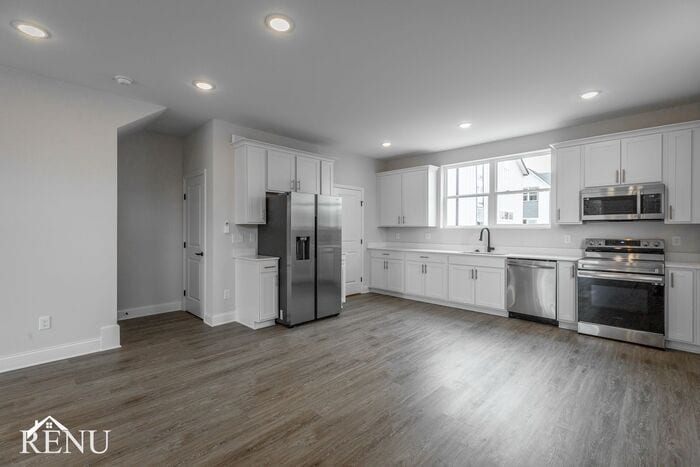 Building Photo - 5622 Sofias Cir