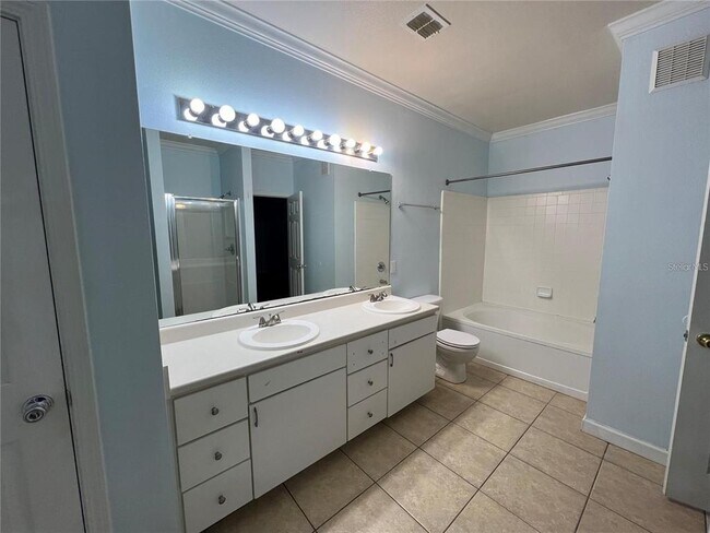 Building Photo - 18431 Bridle Club Dr