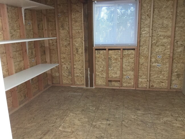 Building Photo - Charming 2-Bedroom Home in Prime Pecks Dri...