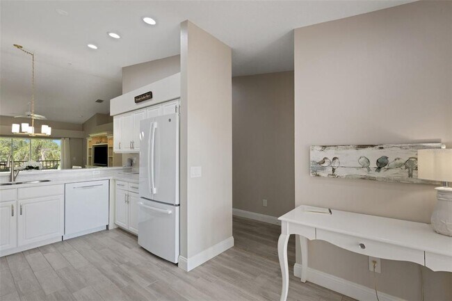 Building Photo - 8921 Veranda Way