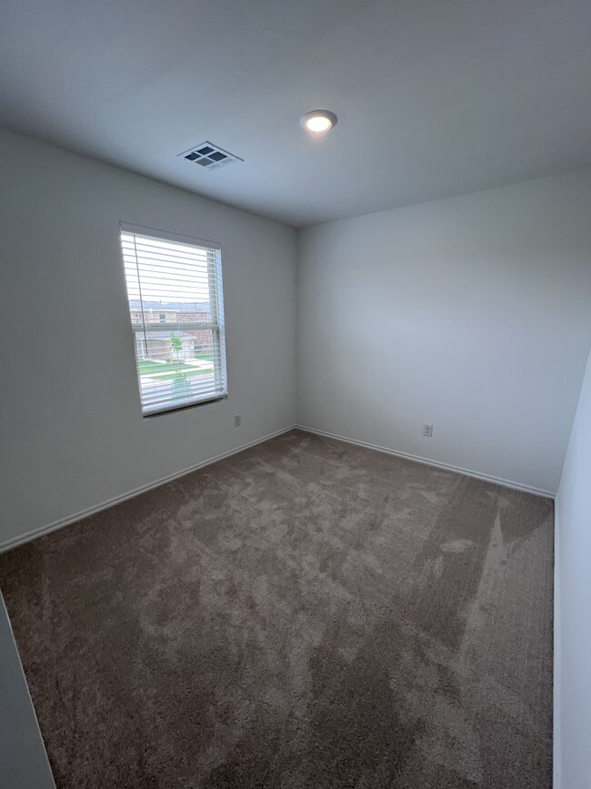 Building Photo - 2317 Wolford Ct