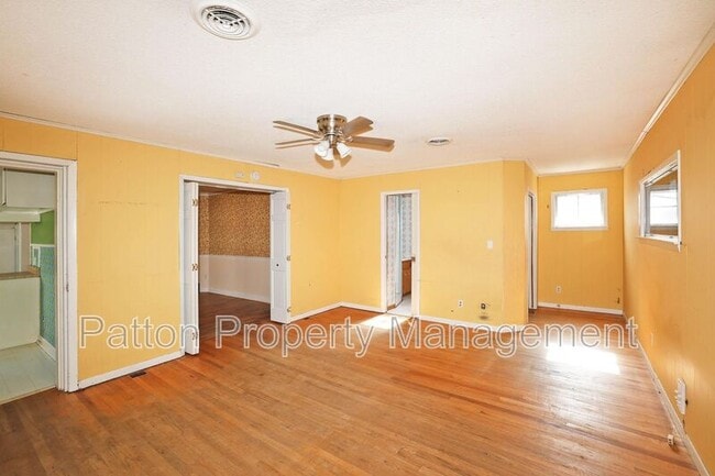 Building Photo - 1528 S Lipscomb St