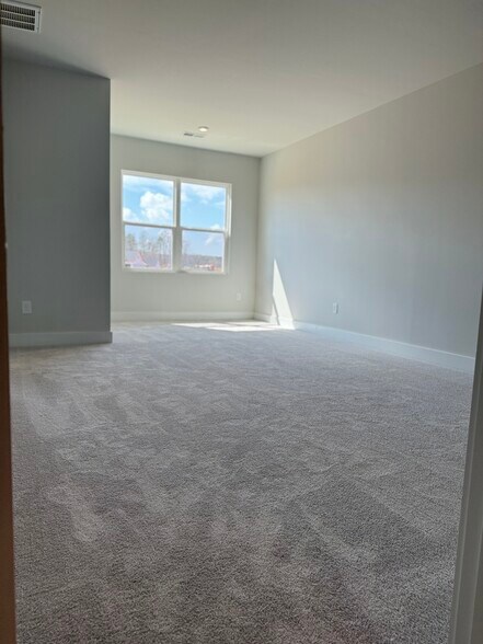 Building Photo - 9637 Munsing Dr