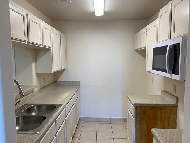 Building Photo - 1752 Tiara Trail