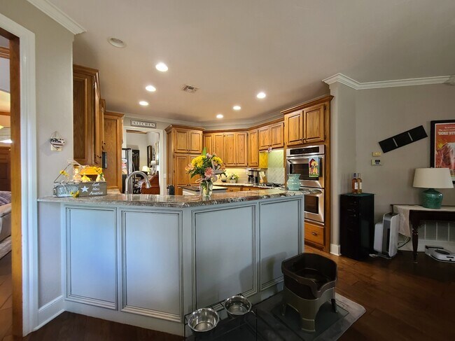 Building Photo - 413 Hamptonridge Rd