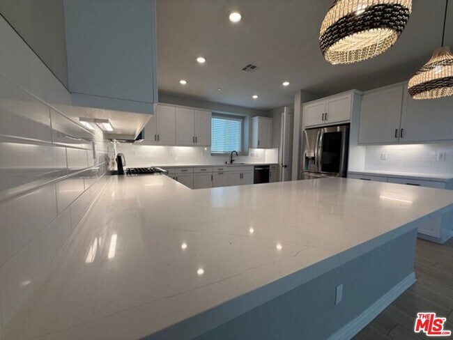 Building Photo - 782 Daniel Freeman Cir