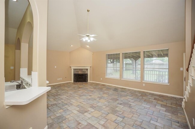 Building Photo - 1634 Emerald River Dr