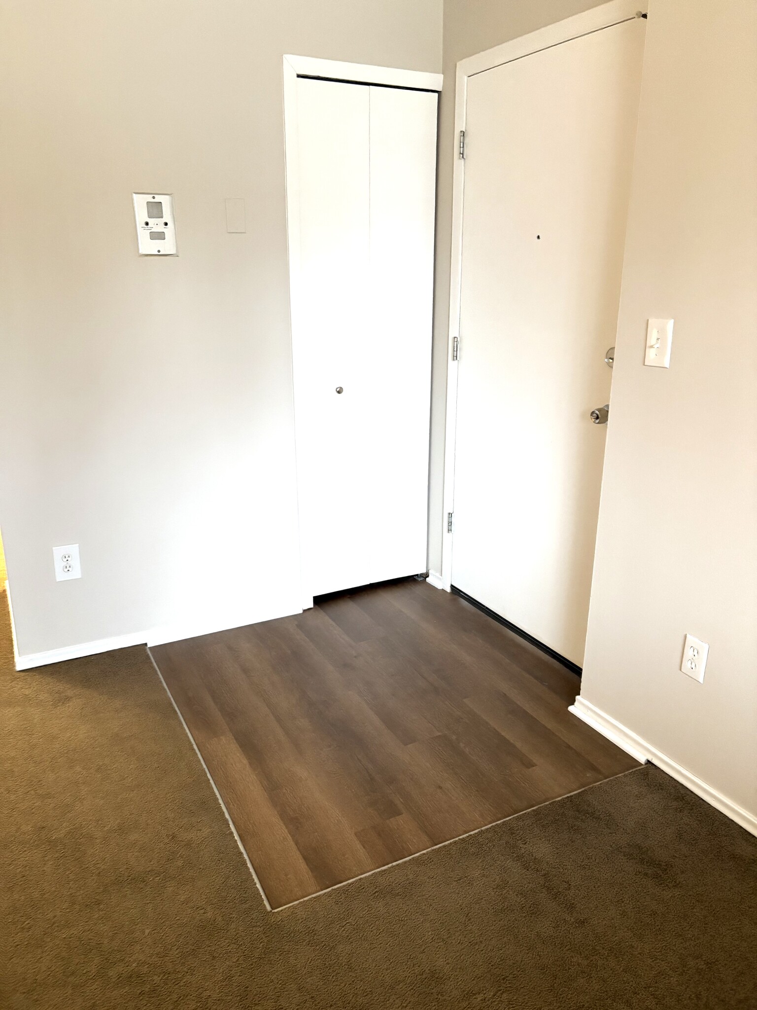 Building Photo - 4909 Crooks Rd