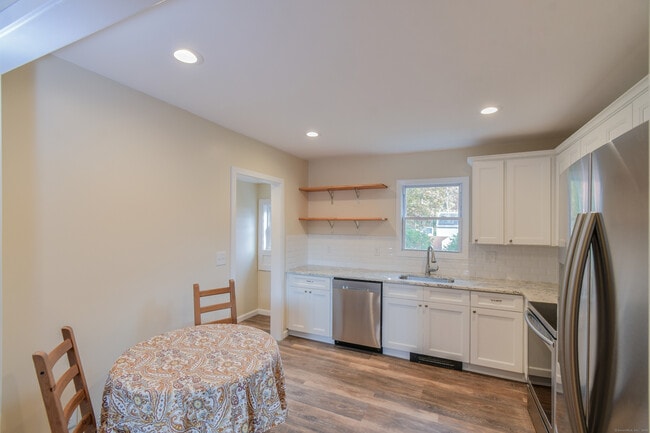 Building Photo - 101 Blakeslee Ave