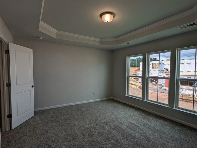 Building Photo - 588 Glen Clova Dr