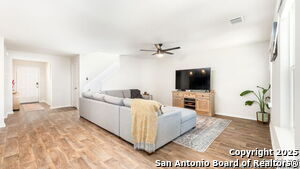 Building Photo - 13740 Redrock Dr