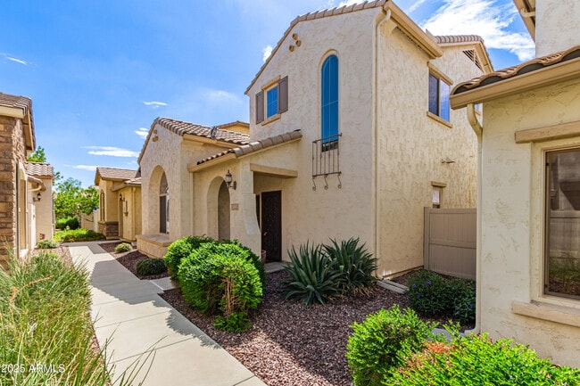 Primary Photo - 2143 W Le Marche Ave