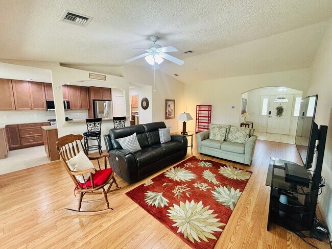 Building Photo - Furnished in gated 55+ golf community