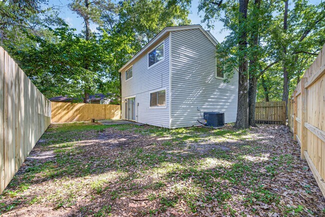 Building Photo - 1106 E Red Cedar Cir