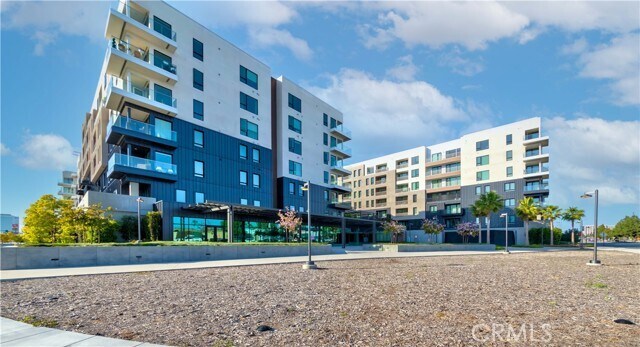 Building Photo - 2207 Rivington