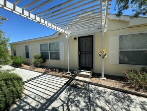 Building Photo - 3-Bed, 2-Bath Lucerne Valley Home with Spa...
