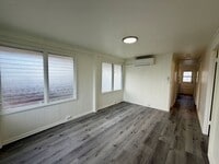 Building Photo - Newly Renovated 3BR Kapahulu Home with Private Yard and Gated Parking Near Waikiki