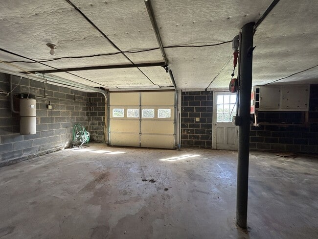 Building Photo - Large Brick Ranch with Finished Basement a...