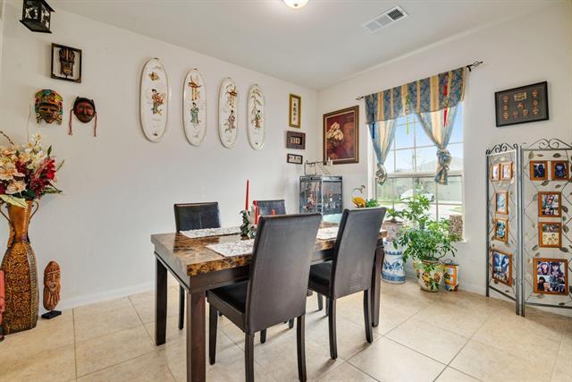 Building Photo - 6020 Royal Gorge Dr